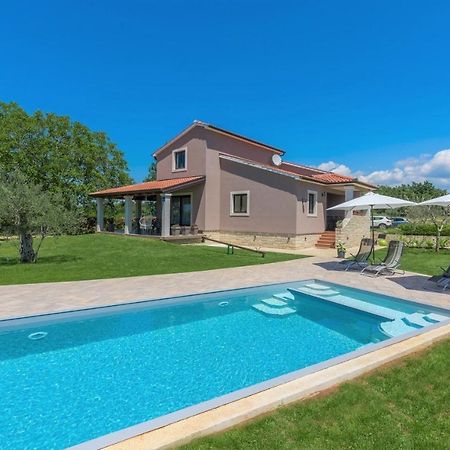 Holiday House Vita Tinjan Экстерьер фото